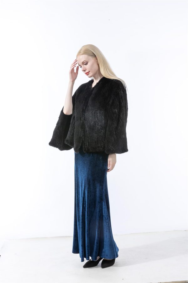 Women's knitted mink